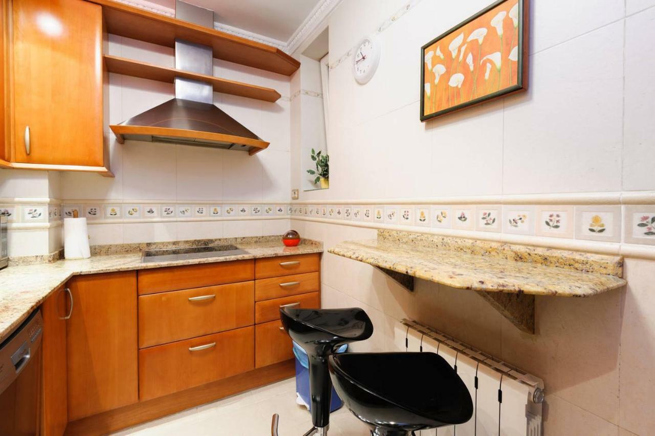 Apartamento Frente Al Guggenheim Con Wifi Y Parking Privado Gratis Διαμέρισμα Μπιλμπάο Εξωτερικό φωτογραφία